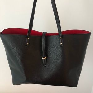 Black tote